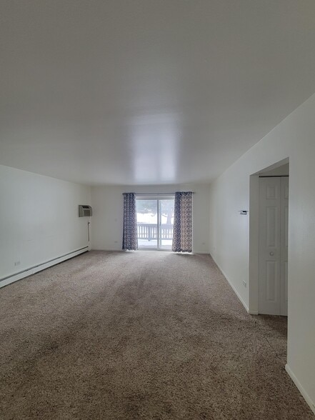 Building Photo - 2214 S Goebbert Rd