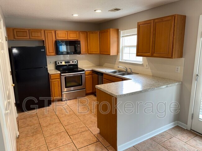 Building Photo - 179 Watercress Ct