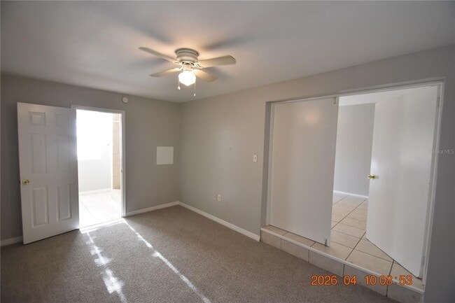 Building Photo - 10922 Hyacinth Ave