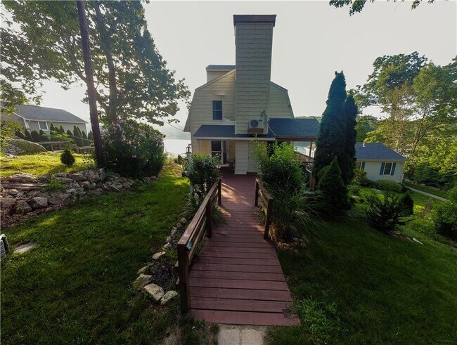 Building Photo - 46 W Shore Dr