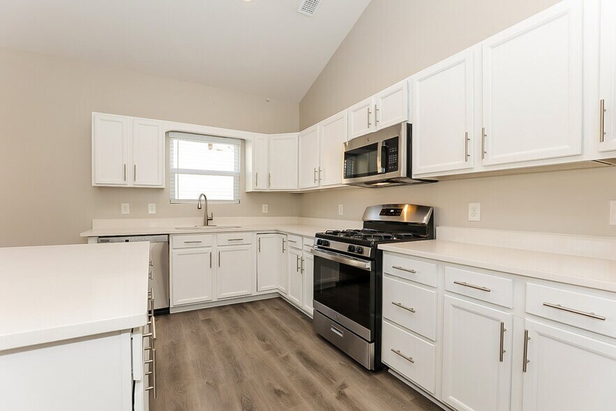 Building Photo - 6308 Eli Dr