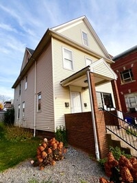 Building Photo - 58 Washington St