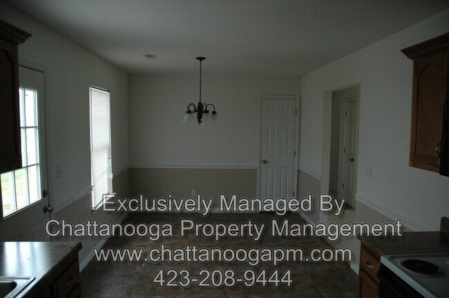 Building Photo - 296 Glenn Wade Dr