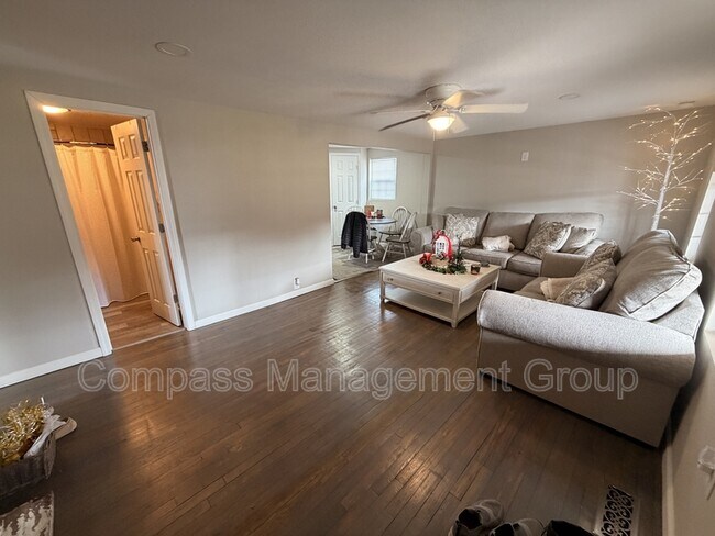 Building Photo - 4917 Andersonville Hwy