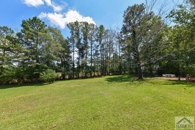 Building Photo - 1041 Bradham Dr