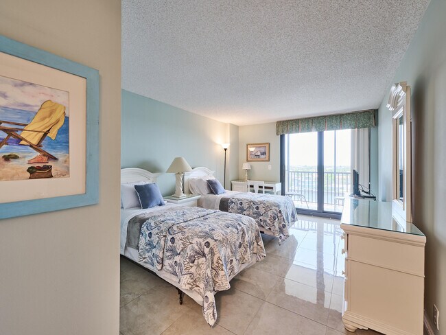 Building Photo - 3420 S Ocean Blvd