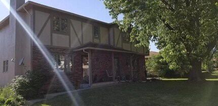 Building Photo - 2307/2309 Prairie View East - 2309