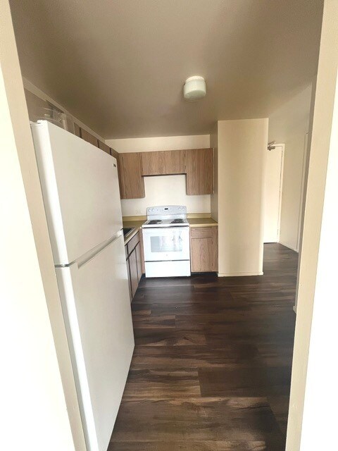 Building Photo - 2020 N Lincoln Park W