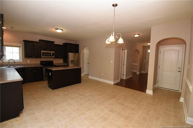 Building Photo - 148 S Prince Henry Way