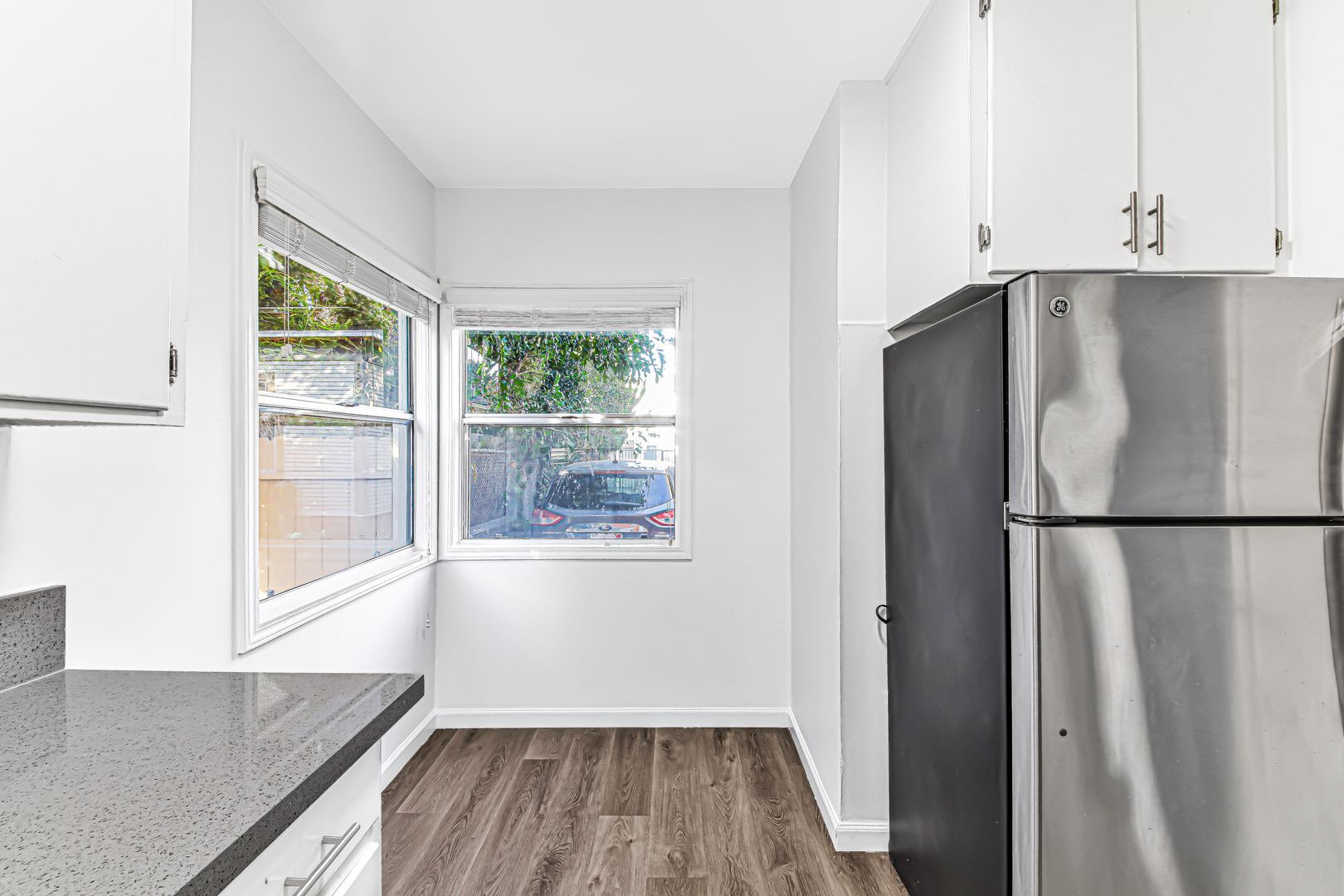 Building Photo - 1631 E 4th St