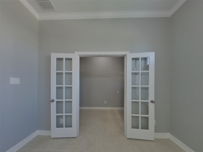 Building Photo - 9626 Stratton Ridge Dr