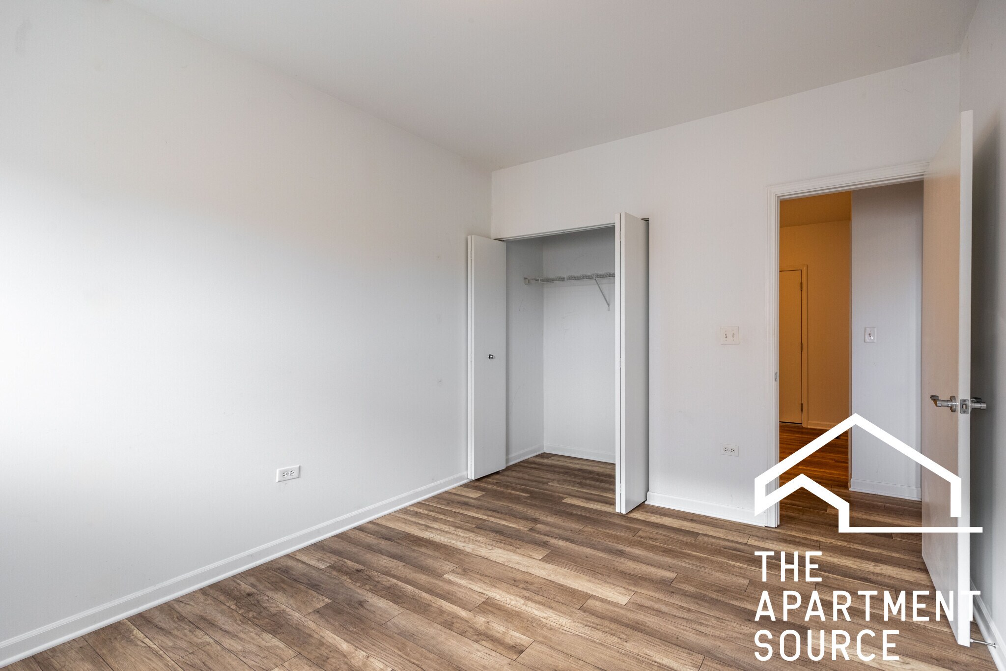 Building Photo - 2714 W North Ave