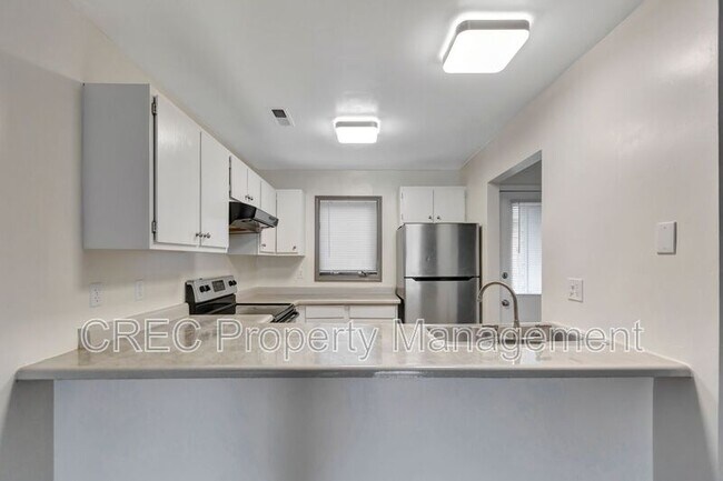Building Photo - 4419 Great Oak Dr