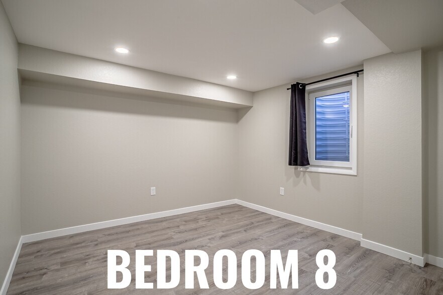 Building Photo - 201 Toledo St