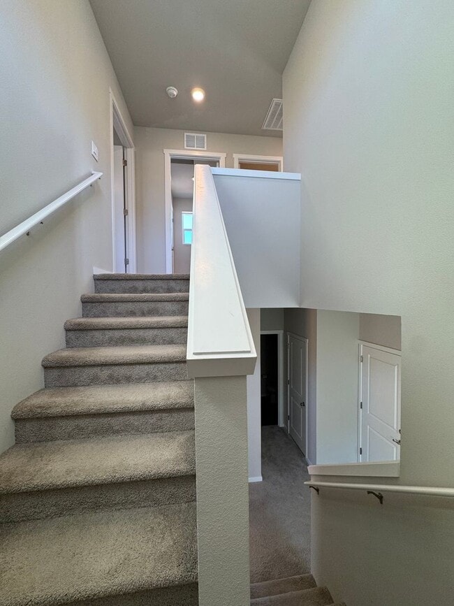 Building Photo - Pet-Friendly 3 Bed Home on Cul-de-Sac