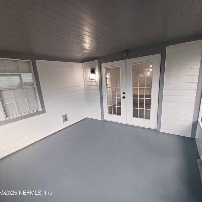 Building Photo - 7775 Mactavish Way S