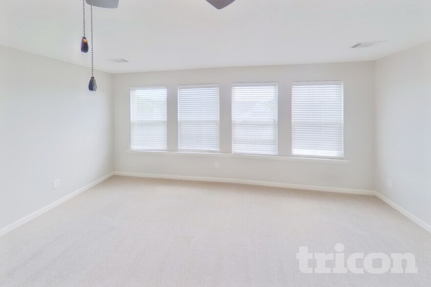 Building Photo - 6429 Sunnywood Dr