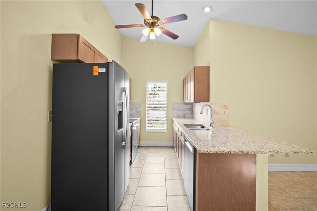 Building Photo - 1417 SW 51st Ln