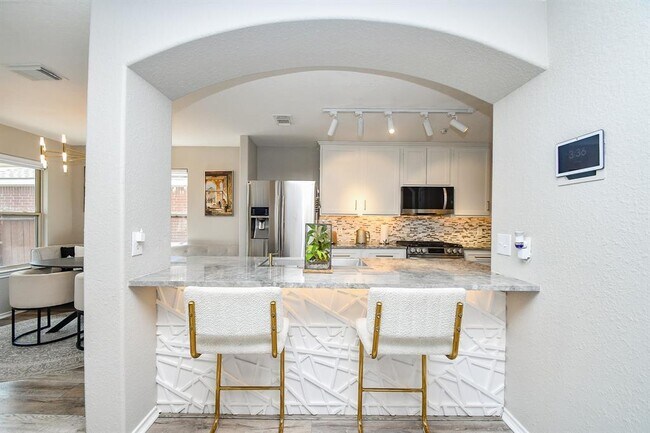 Building Photo - 25611 Winford Estate Dr