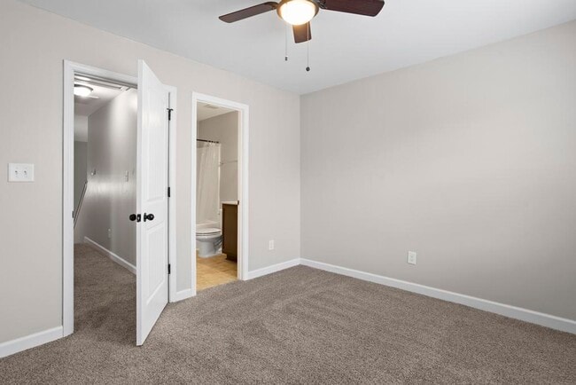 Building Photo - 202 Breakwater Dr