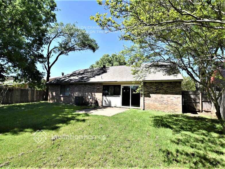 Building Photo - 4112 Silverberry Ave