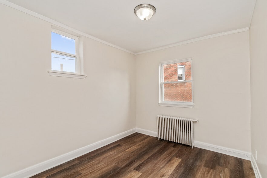 Building Photo - 2915 Oakford Ave