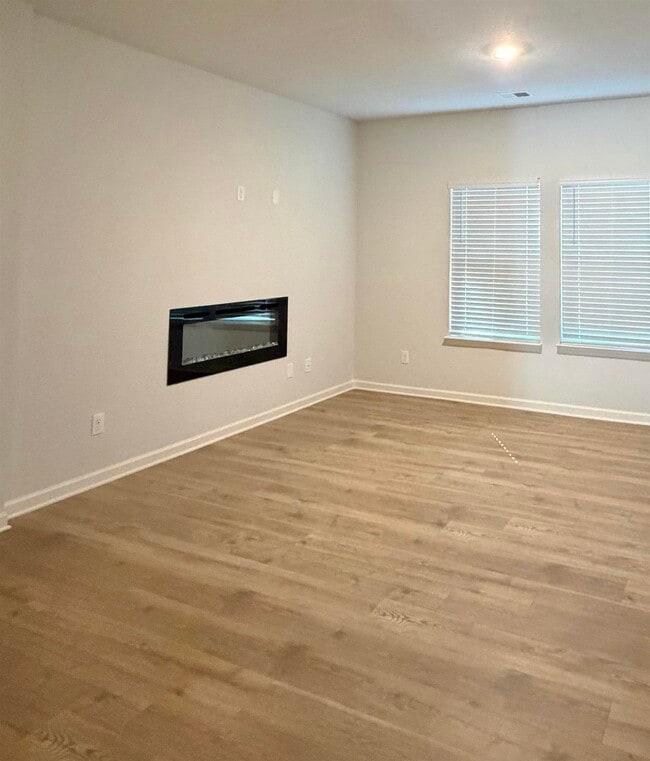 Building Photo - 50 Arrowwood Trl