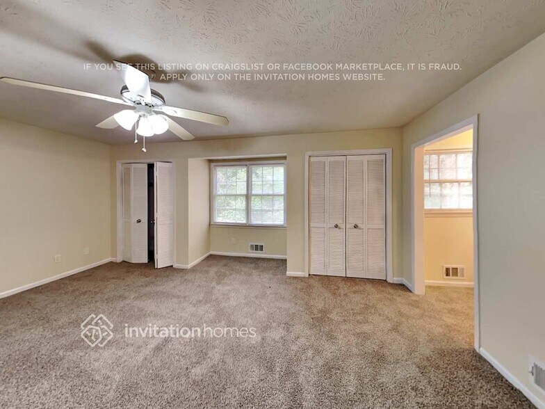 Building Photo - 5037 Dekalb Way
