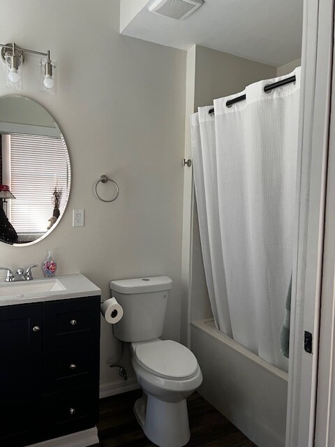 Building Photo - 212 Morgan St