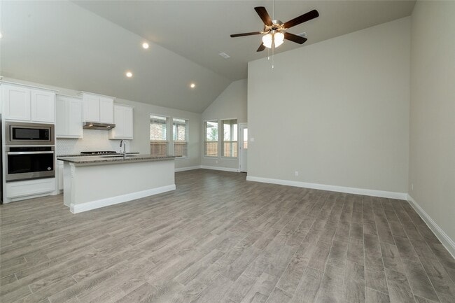 Building Photo - 4816 Dewy Rose Ln