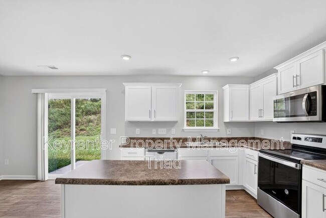 Building Photo - 5109 Black Frst Dr