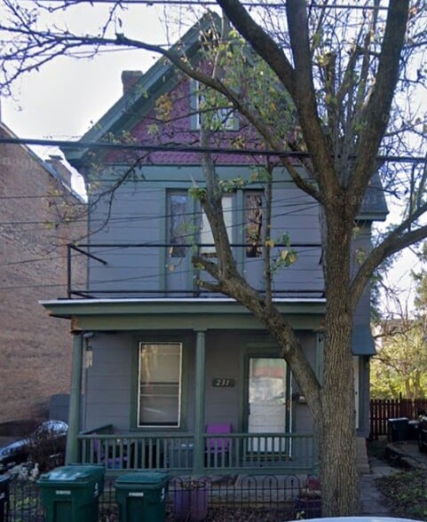 Front of House - 231 Emming St