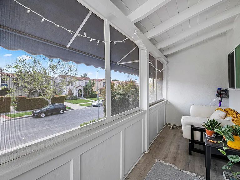 Building Photo - 1005 Hi Point St