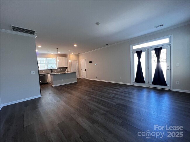 Building Photo - 108 Keats Aly