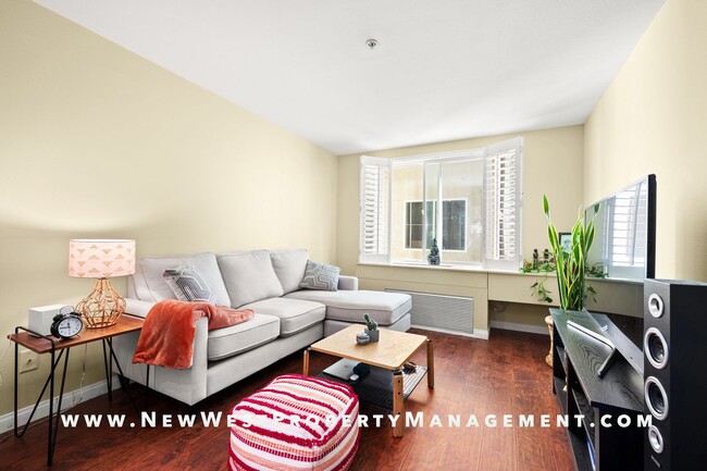 Building Photo - Charming Little Italy 1 Bedroom at Portico!