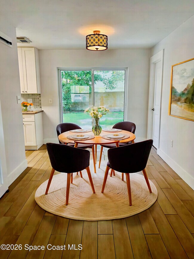 Building Photo - 121 3rd Ave