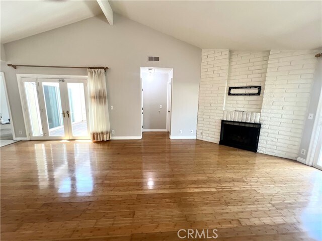 Building Photo - 15 Creekwood