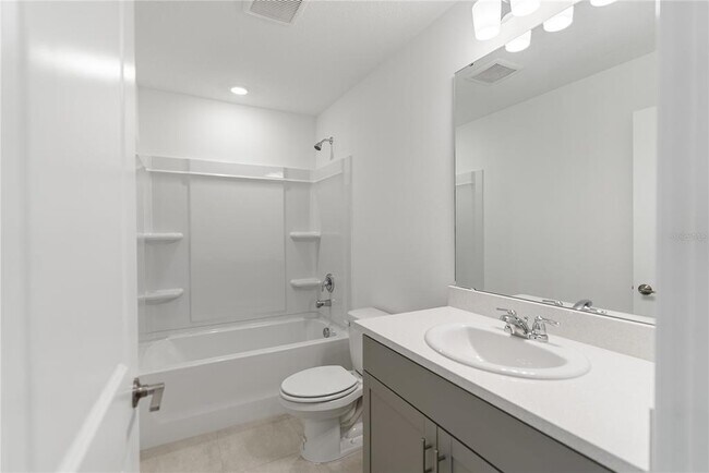 Building Photo - 15117 Cuzcorro Ct