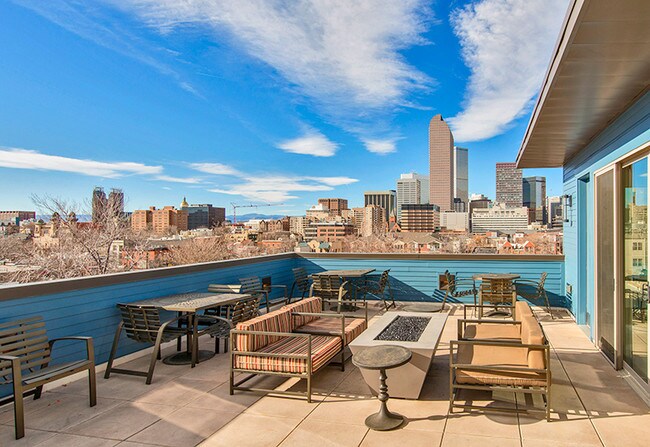 Building Photo - Boutique Apartments