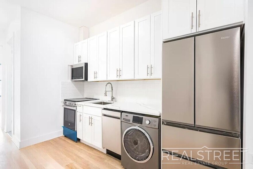 Building Photo - Brand new 2 Bed 2 Bath in Bushwick!