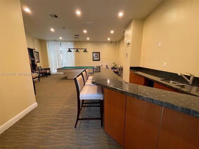 Building Photo - 1755 E Hallandale Beach Blvd