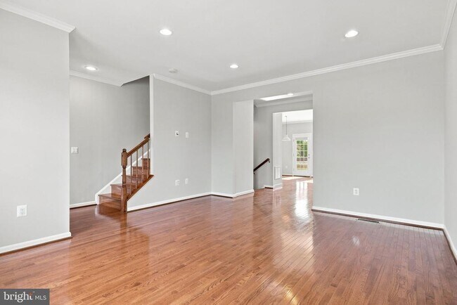 Building Photo - 25678 Pleasant Valley Rd