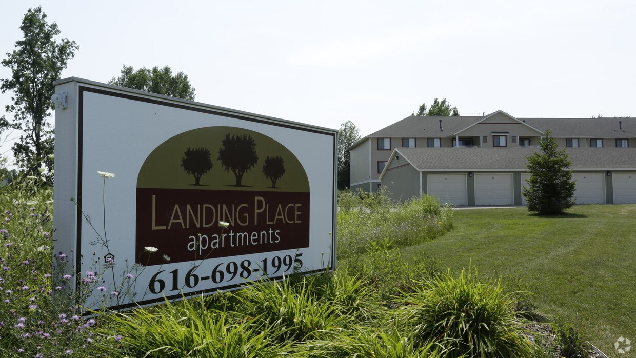 Landing Place Apartments Kentwood