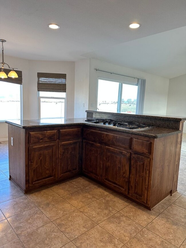 Building Photo - Fully Furnished home with horse Property f...