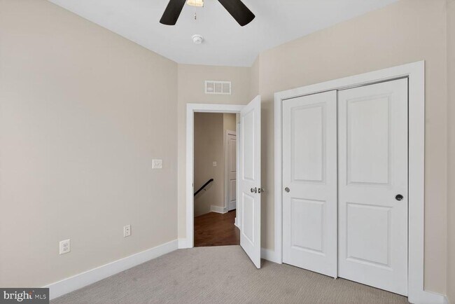 Building Photo - 5128 Ridgeview Retreat Dr