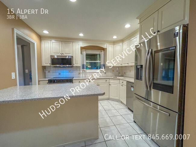 Building Photo - 15 Alpert Dr