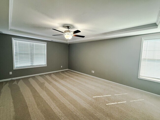 Building Photo - 268 Chatfield Dr.