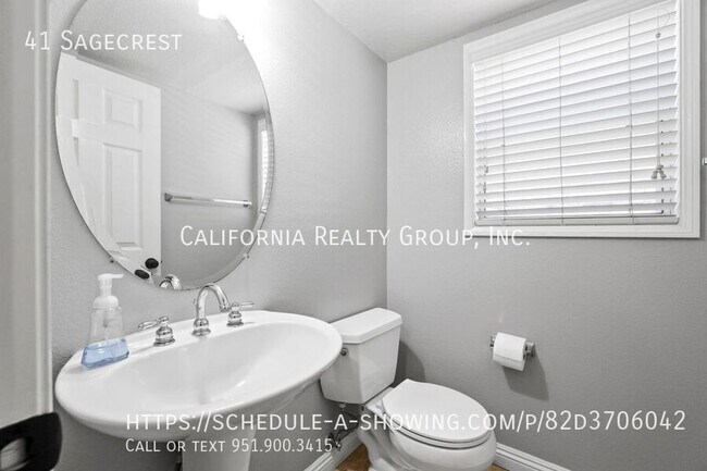 Building Photo - 41 Sagecrest-