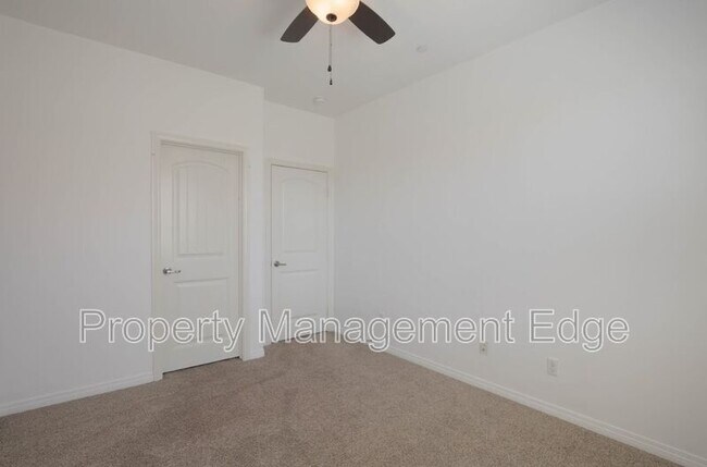 Building Photo - 40358 Calle Real