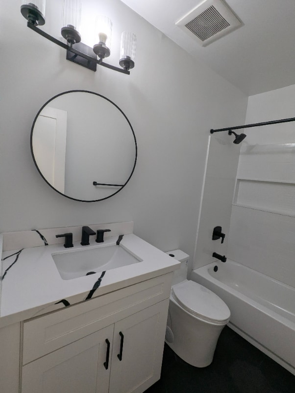 Building Photo - 11030 Moorpark St